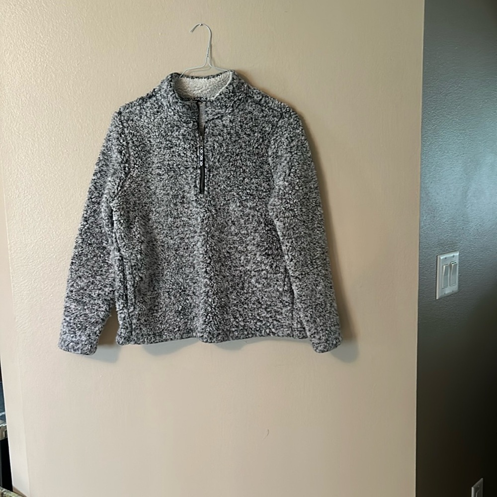Fluffy grey quarter zip